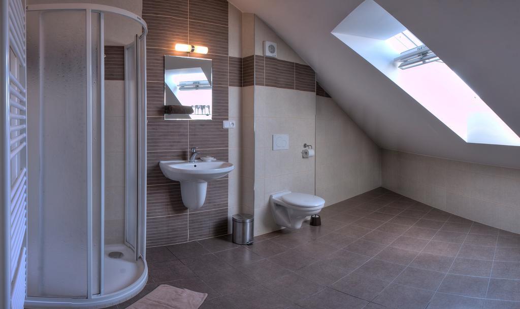 Penzion Na Dlouhé Uherské Hradiště Chambre photo
